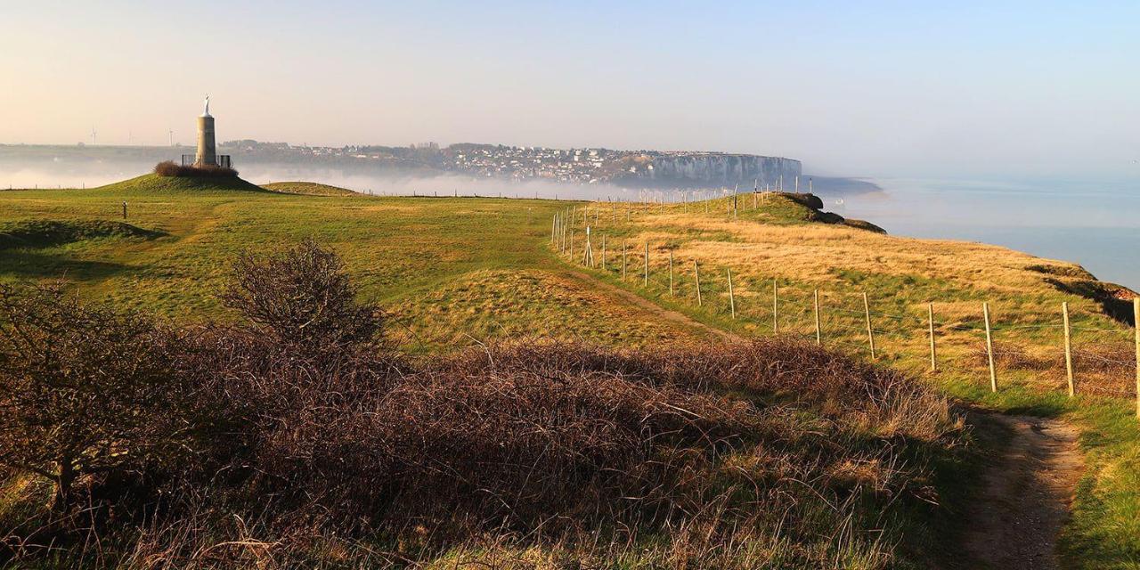 La Verriere. Les Locations Isahora C'Est Aussi Plusieurs Appart' De Standing A 2 Pas Du Chateau D'Eu, Des Falaises Du Treport, De Mers Les Bains Et Aux Portes De La Baie De Somme Eu (Seine-Maritime) Luaran gambar