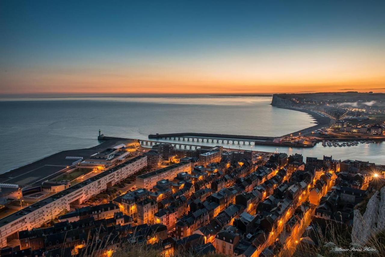La Verriere. Les Locations Isahora C'Est Aussi Plusieurs Appart' De Standing A 2 Pas Du Chateau D'Eu, Des Falaises Du Treport, De Mers Les Bains Et Aux Portes De La Baie De Somme Eu (Seine-Maritime) Luaran gambar